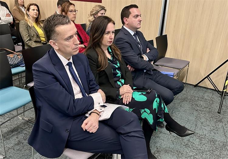 Slika /slike/Vijesti2025/3 dio/250402 Irena Weber, Miljan Ždrale, Stipe Župan.jpg